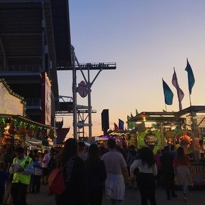 Meet your Posher, Chau